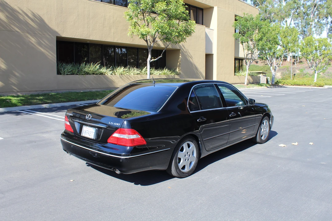 2006 Lexus LS 3rd Gen - Image 22 of 31