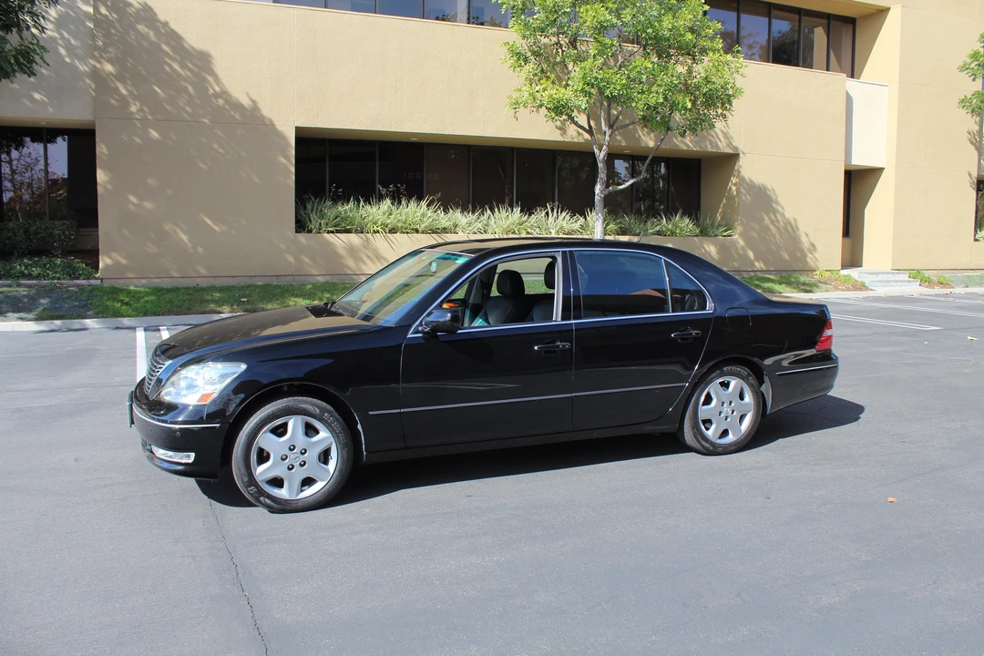 2006 Lexus LS 3rd Gen - Image 11 of 31