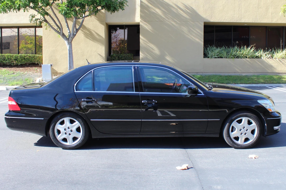 2006 Lexus LS 3rd Gen - Image 3 of 31