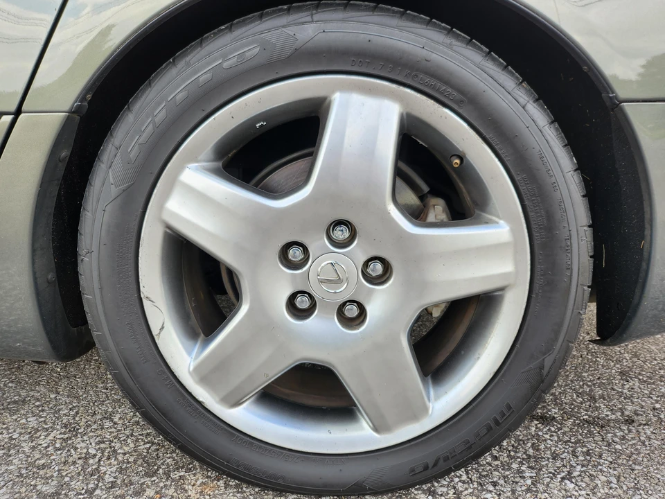 2006 Lexus LS 3rd Gen - Image 21 of 31