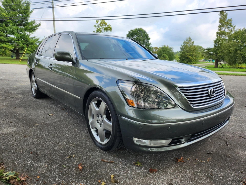2006 Lexus LS 3rd Gen - Image 8 of 31