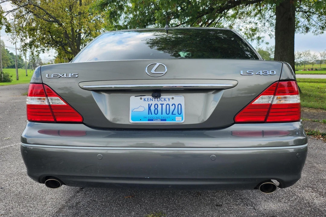 2006 Lexus LS 3rd Gen - Image 5 of 31