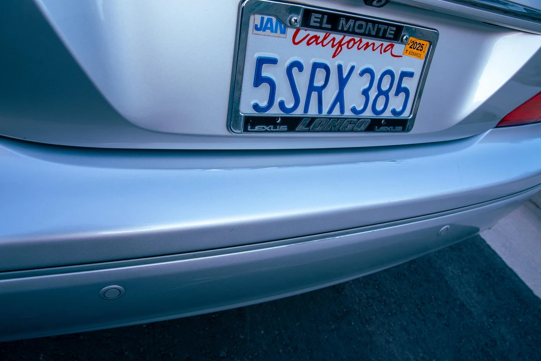 2006 Lexus LS 3rd Gen - Image 23 of 31