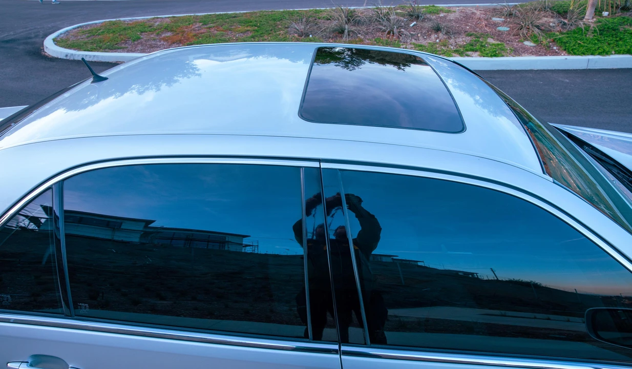 2006 Lexus LS 3rd Gen - Image 22 of 31