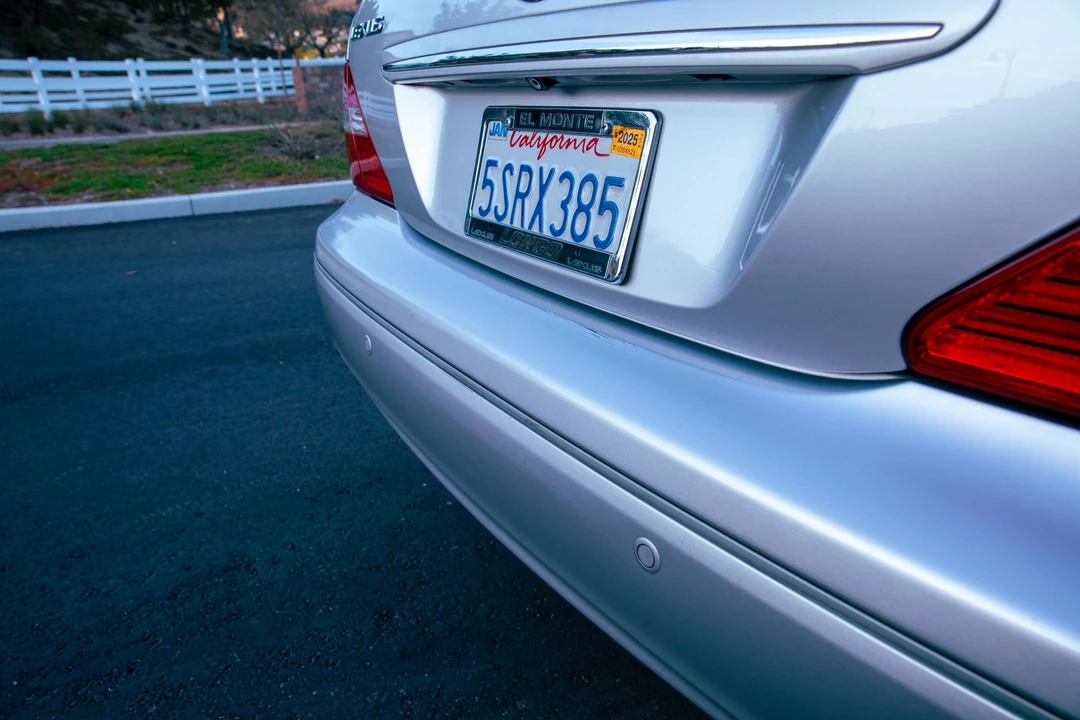 2006 Lexus LS 3rd Gen - Image 24 of 31