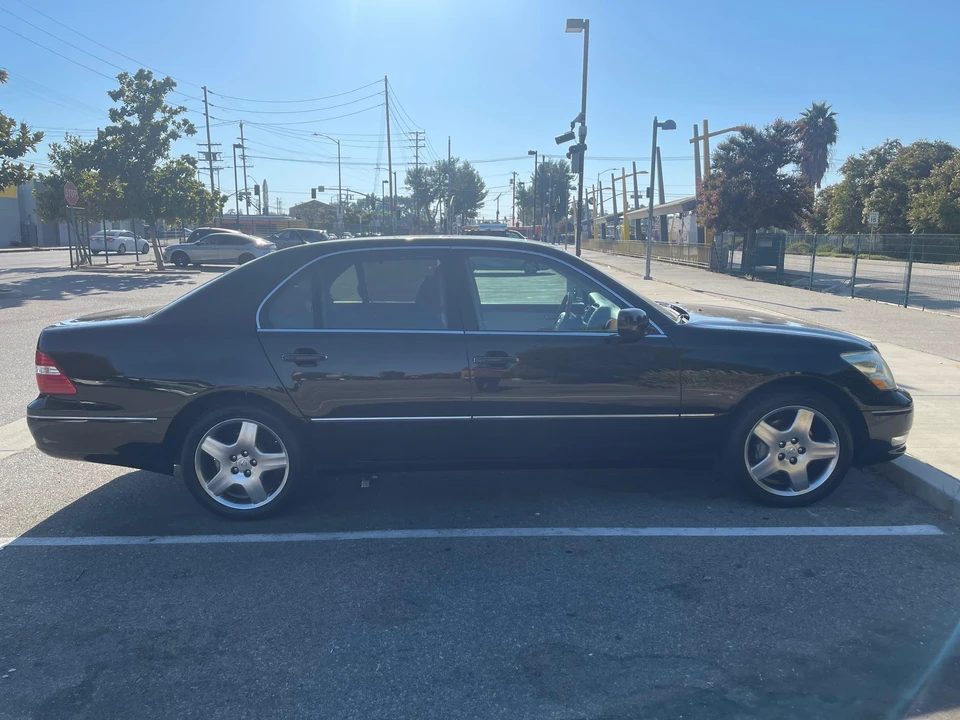 2006 Lexus LS 3rd Gen - Image 6 of 6