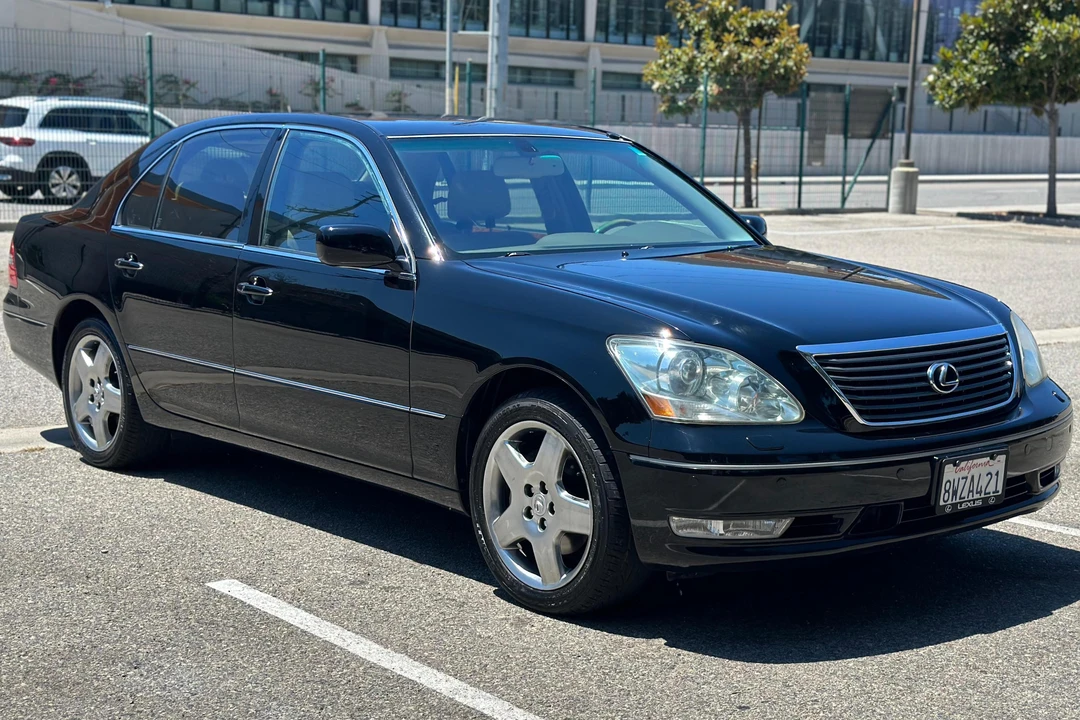 2006 Lexus LS 3rd Gen - Image 3 of 6