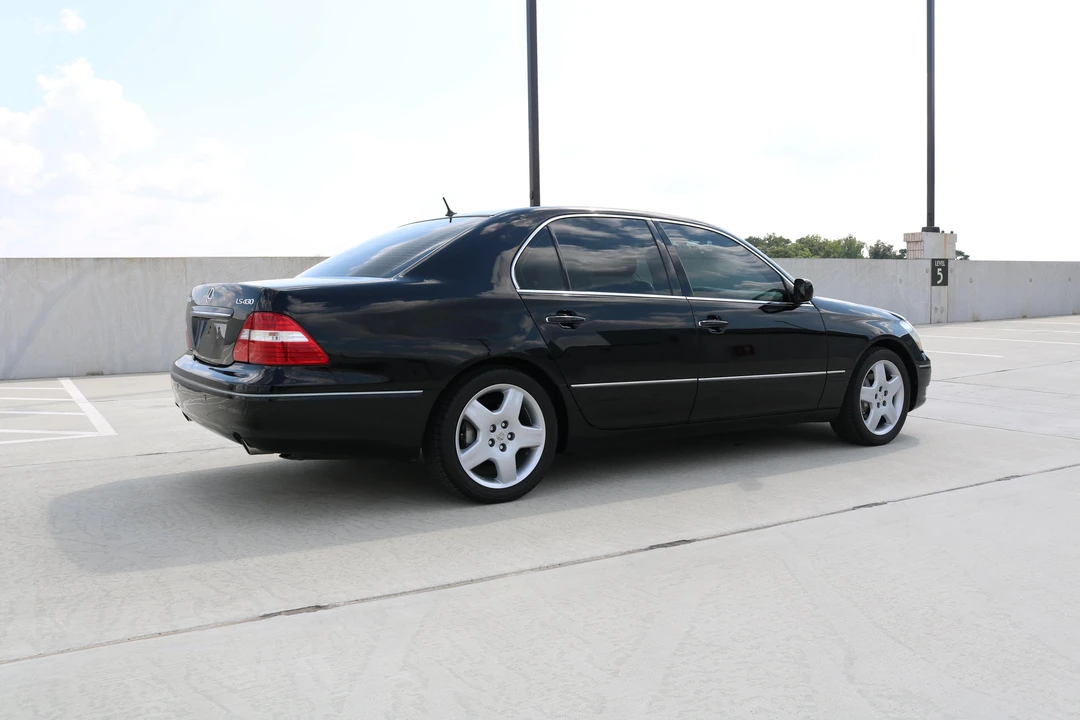 2006 Lexus LS 3rd Gen - Image 16 of 21