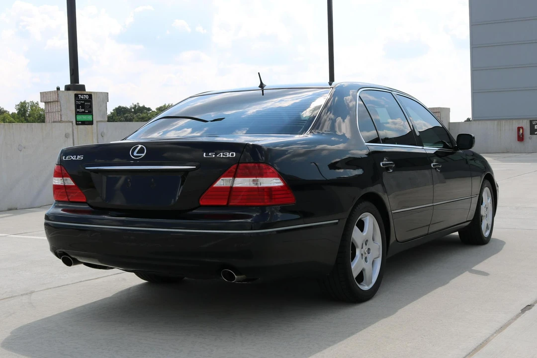 2006 Lexus LS 3rd Gen - Image 4 of 21