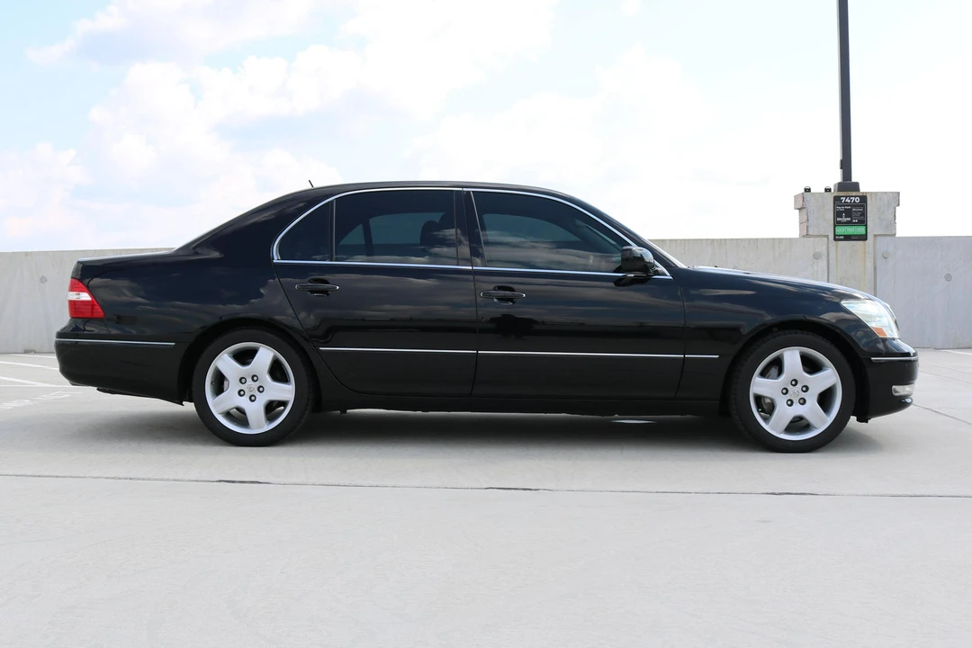 2006 Lexus LS 3rd Gen - Image 3 of 21
