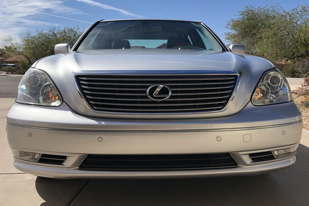 2006 Lexus LS 3rd Gen - Image 2 of 12