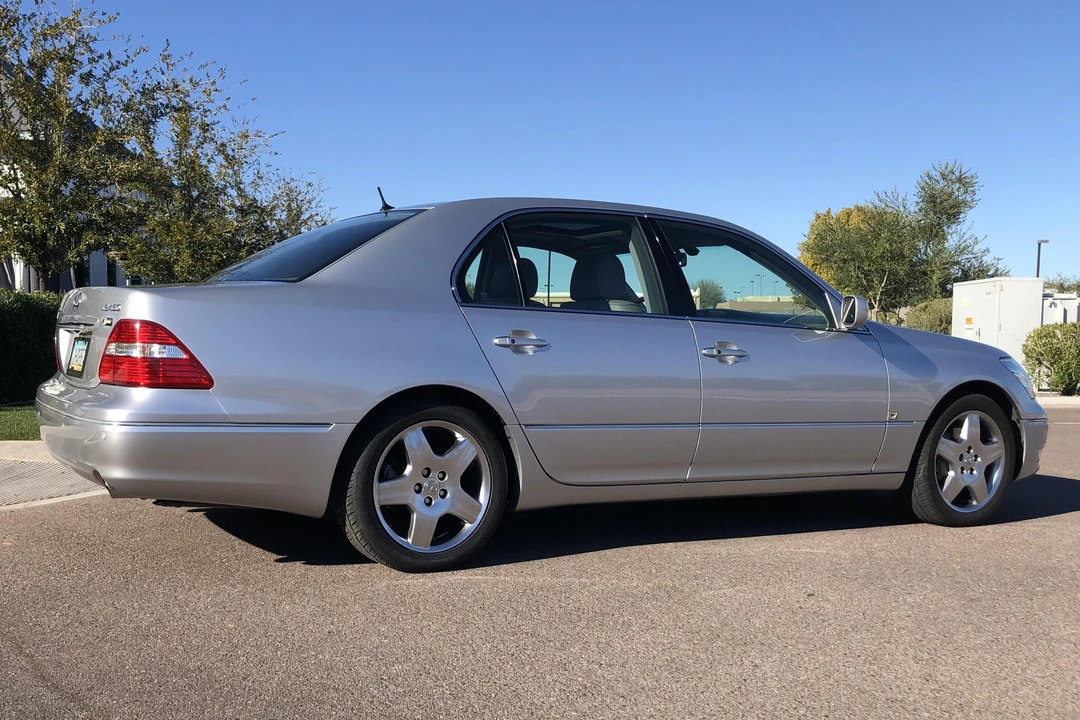 2006 Lexus LS 3rd Gen - Image 8 of 12
