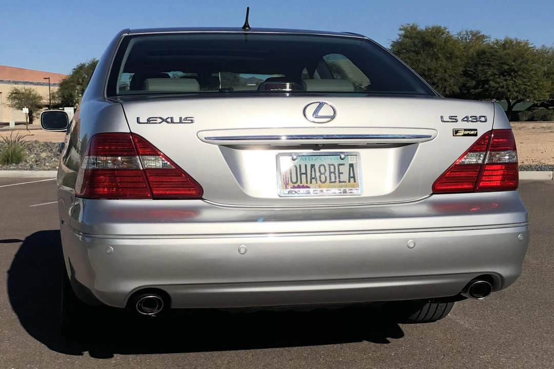 2006 Lexus LS 3rd Gen - Image 6 of 12