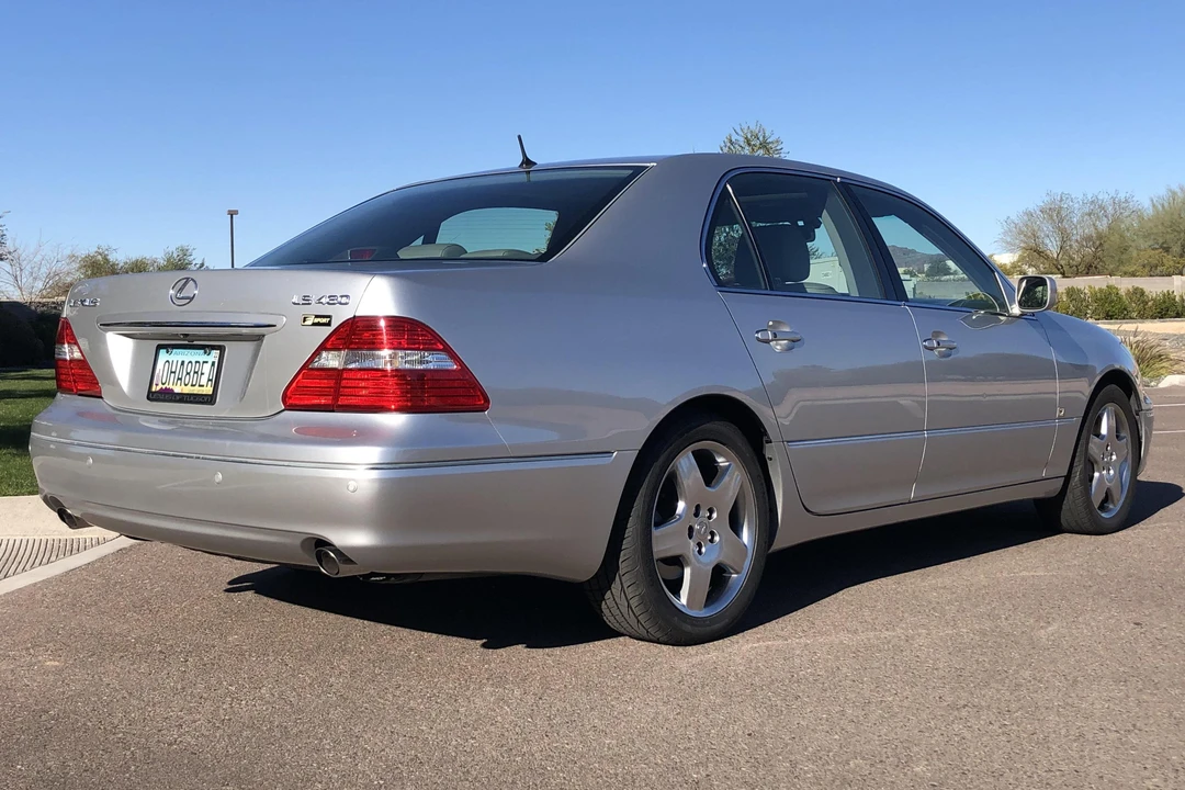 2006 Lexus LS 3rd Gen - Image 7 of 12