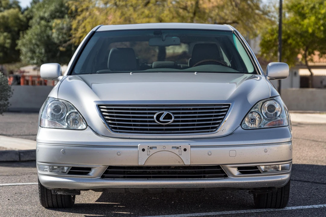 2006 Lexus LS 3rd Gen - Image 2 of 31
