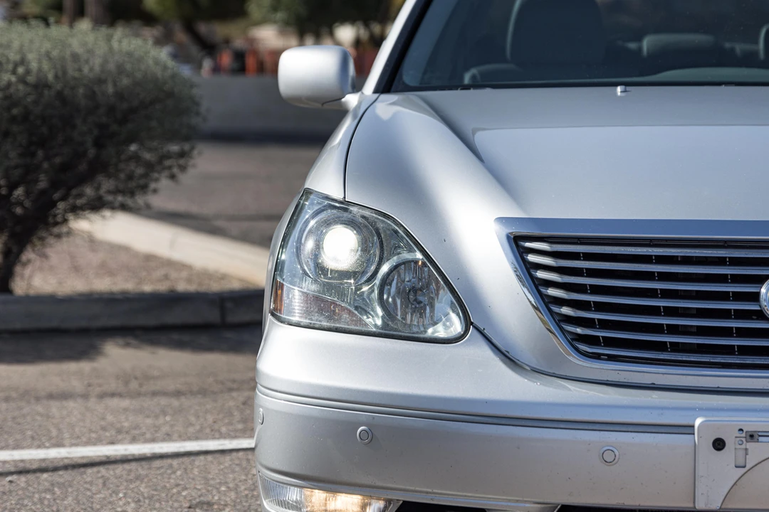 2006 Lexus LS 3rd Gen - Image 17 of 31