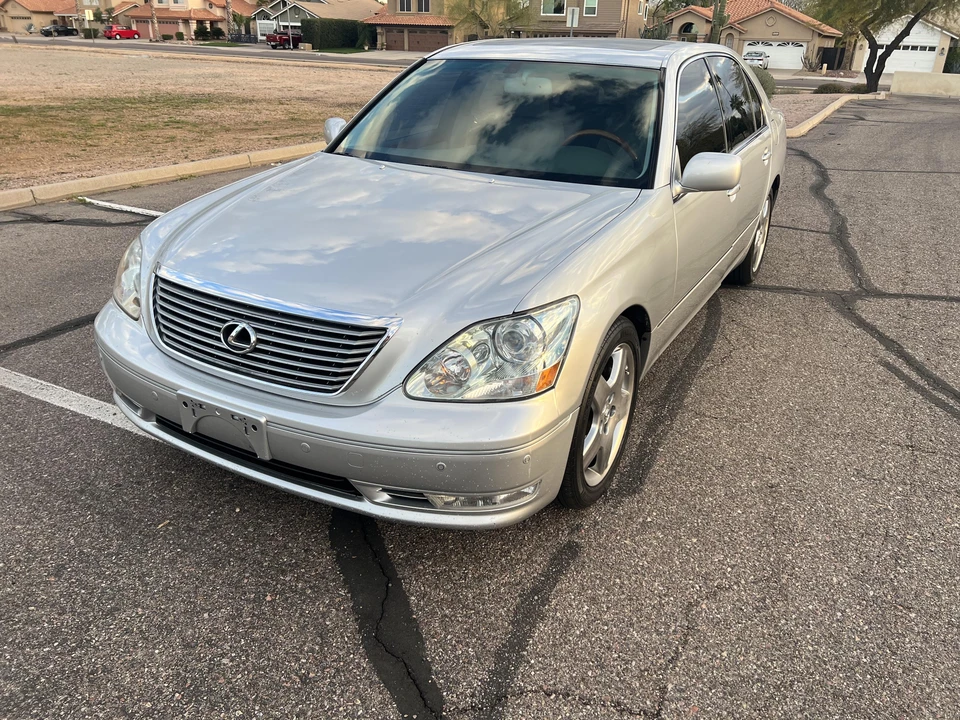 2006 Lexus LS 3rd Gen - Image 11 of 31