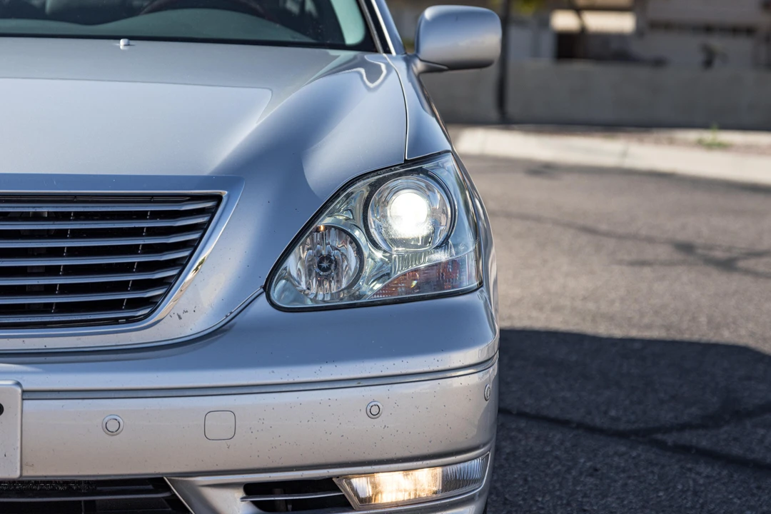 2006 Lexus LS 3rd Gen - Image 19 of 31