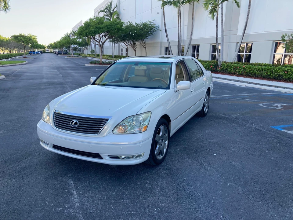 2006 Lexus LS 3rd Gen - Image 8 of 31