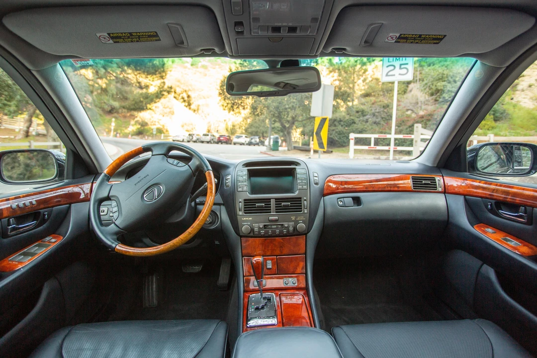 2006 Lexus LS 3rd Gen - Image 31 of 31