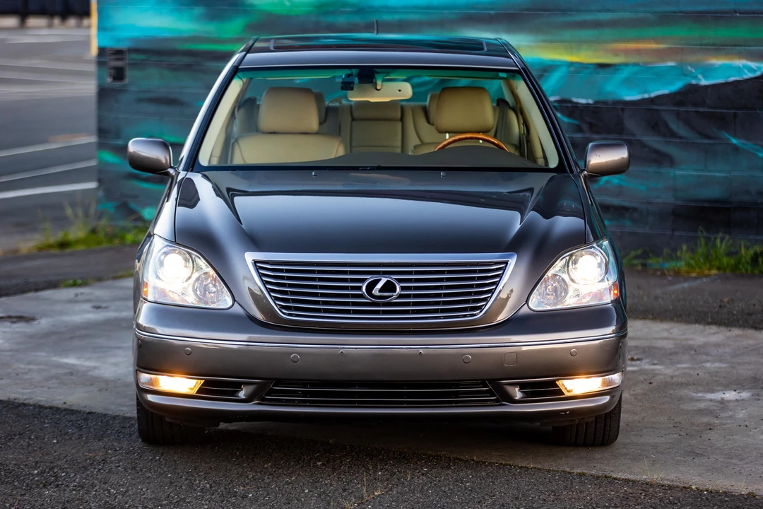 2006 Lexus LS 3rd Gen - Image 6 of 31