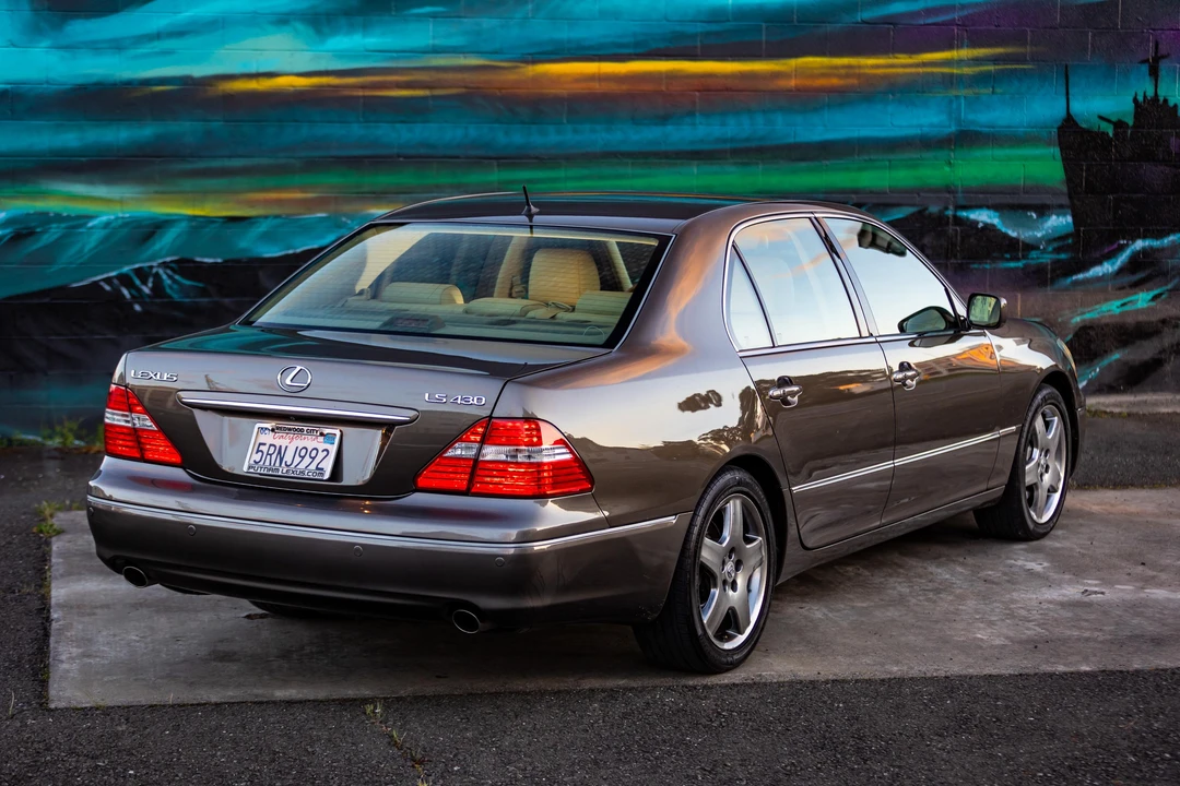 2006 Lexus LS 3rd Gen - Image 20 of 31