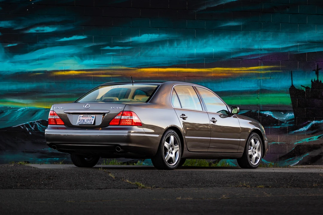 2006 Lexus LS 3rd Gen - Image 21 of 31