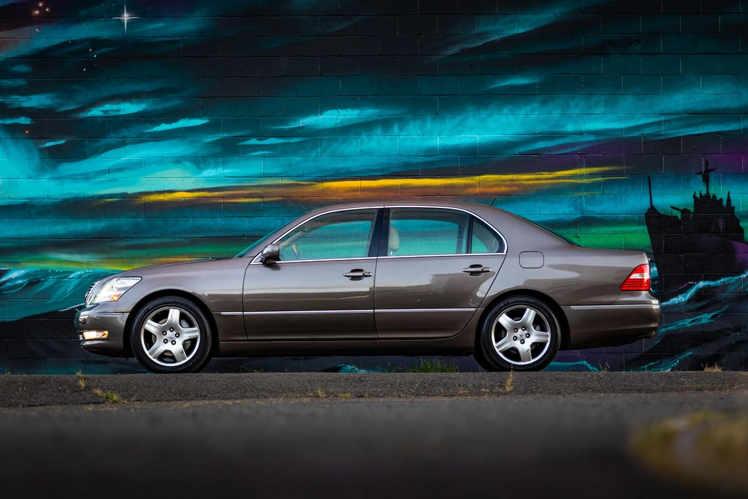2006 Lexus LS 3rd Gen - Image 11 of 31
