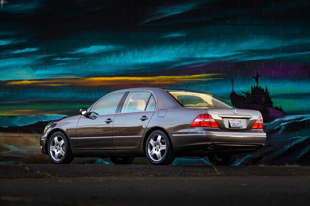 2006 Lexus LS 3rd Gen - Image 13 of 31