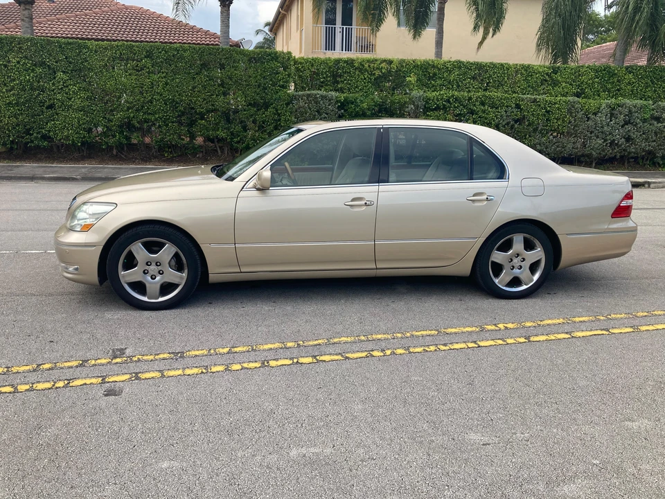 2006 Lexus LS 3rd Gen - Image 6 of 31
