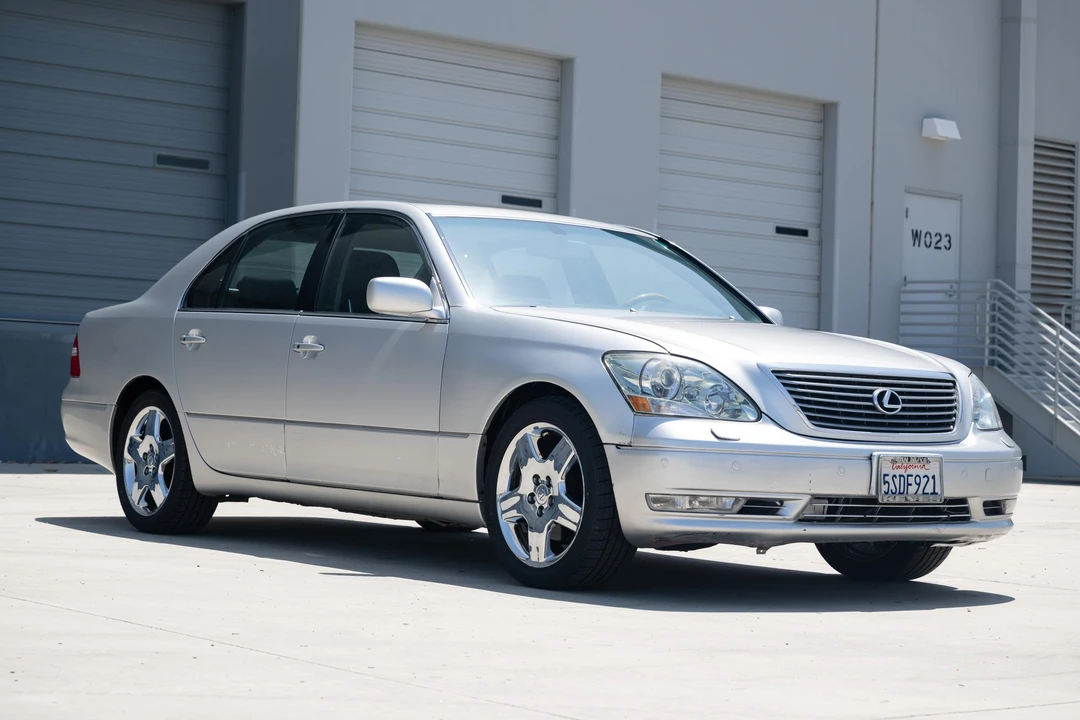 2006 Lexus LS 3rd Gen - Image 15 of 31