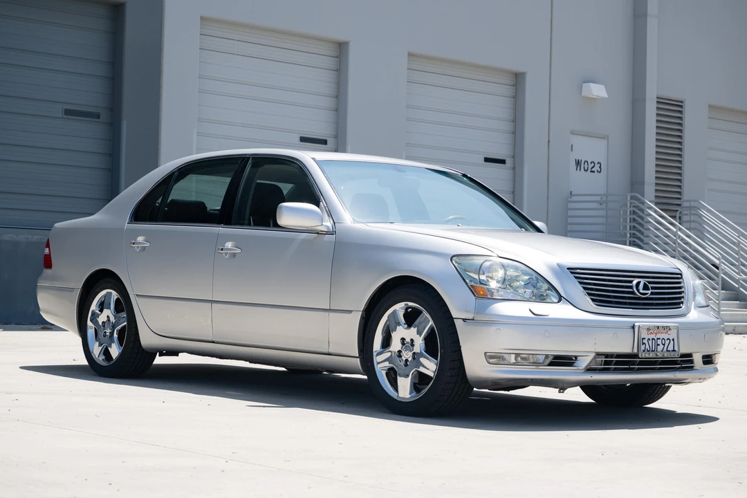 2006 Lexus LS 3rd Gen - Image 13 of 31