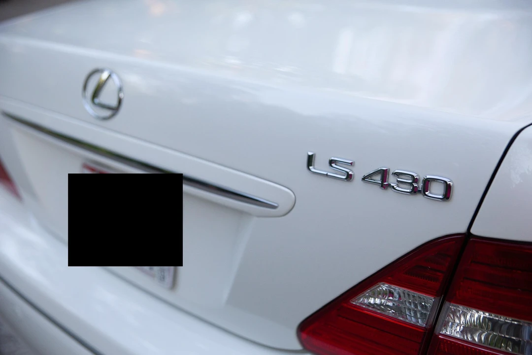 2006 Lexus LS 3rd Gen - Image 23 of 31