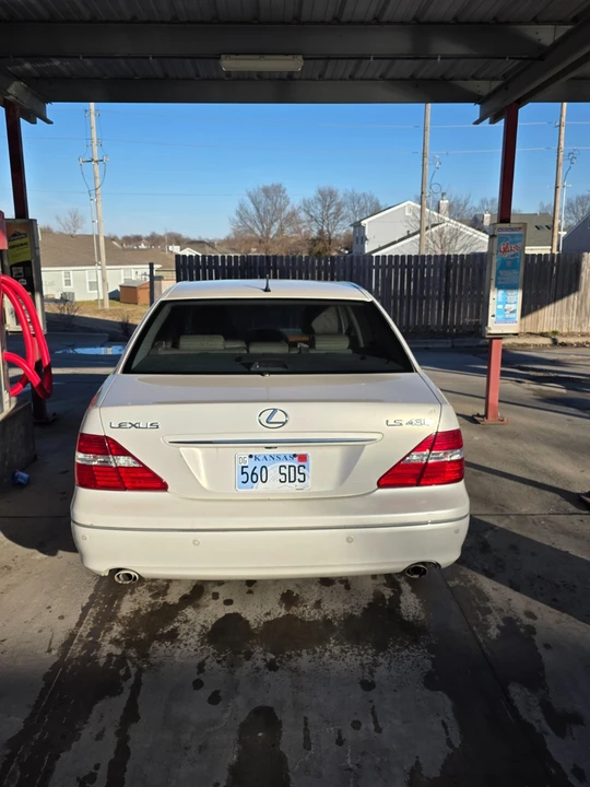 2006 Lexus LS 3rd Gen - Image 6 of 19