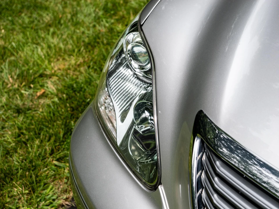 2006 Lexus LS 3rd Gen - Image 11 of 31