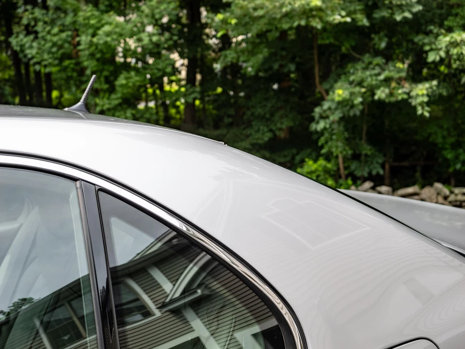 2006 Lexus LS 3rd Gen - Image 24 of 31