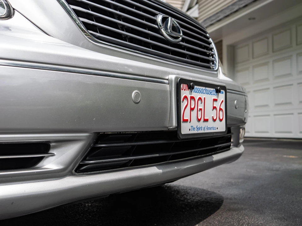 2006 Lexus LS 3rd Gen - Image 13 of 31
