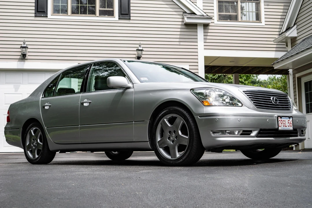 2006 Lexus LS 3rd Gen - Image 8 of 31