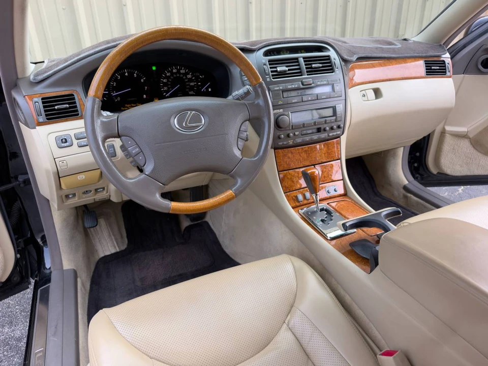 2006 Lexus LS 3rd Gen - Image 8 of 19