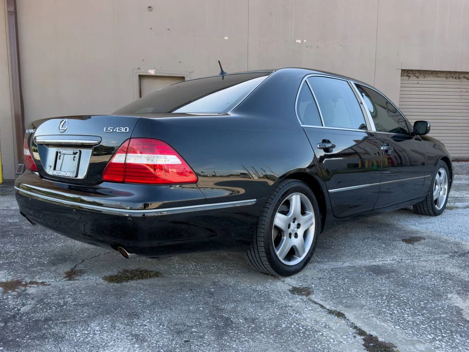 2006 Lexus LS 3rd Gen - Image 3 of 19
