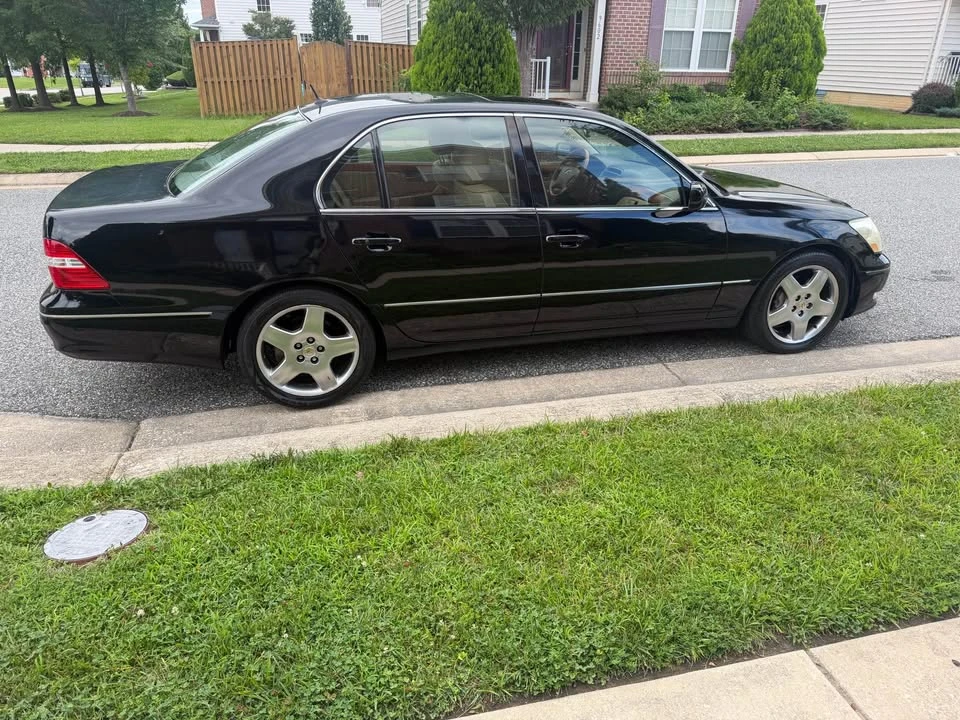 2006 Lexus LS 3rd Gen - Image 6 of 18