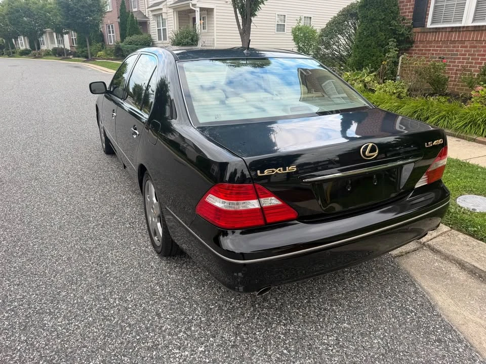 2006 Lexus LS 3rd Gen - Image 7 of 18