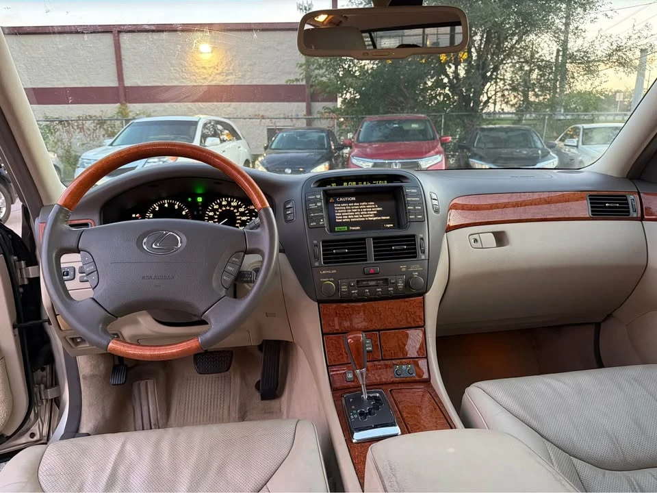 2006 Lexus LS 3rd Gen - Image 17 of 20