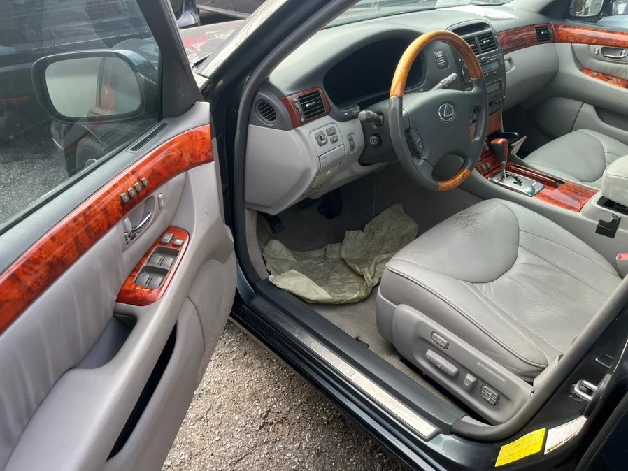 2006 Lexus LS 3rd Gen - Image 7 of 12
