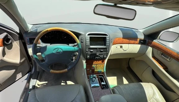 2006 Lexus LS 3rd Gen - Image 10 of 12