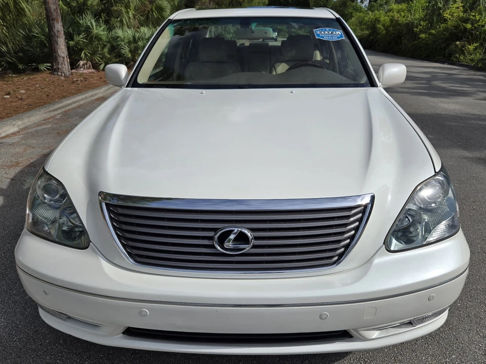 2006 Lexus LS 3rd Gen - Image 11 of 31