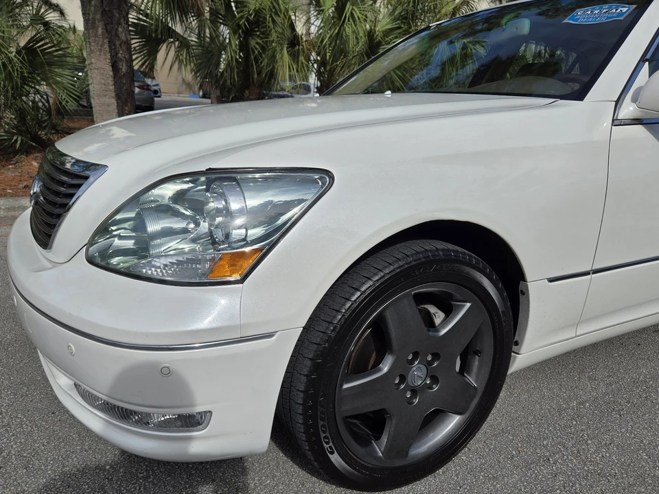 2006 Lexus LS 3rd Gen - Image 12 of 31