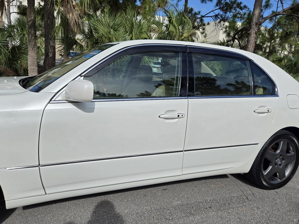 2006 Lexus LS 3rd Gen - Image 13 of 31