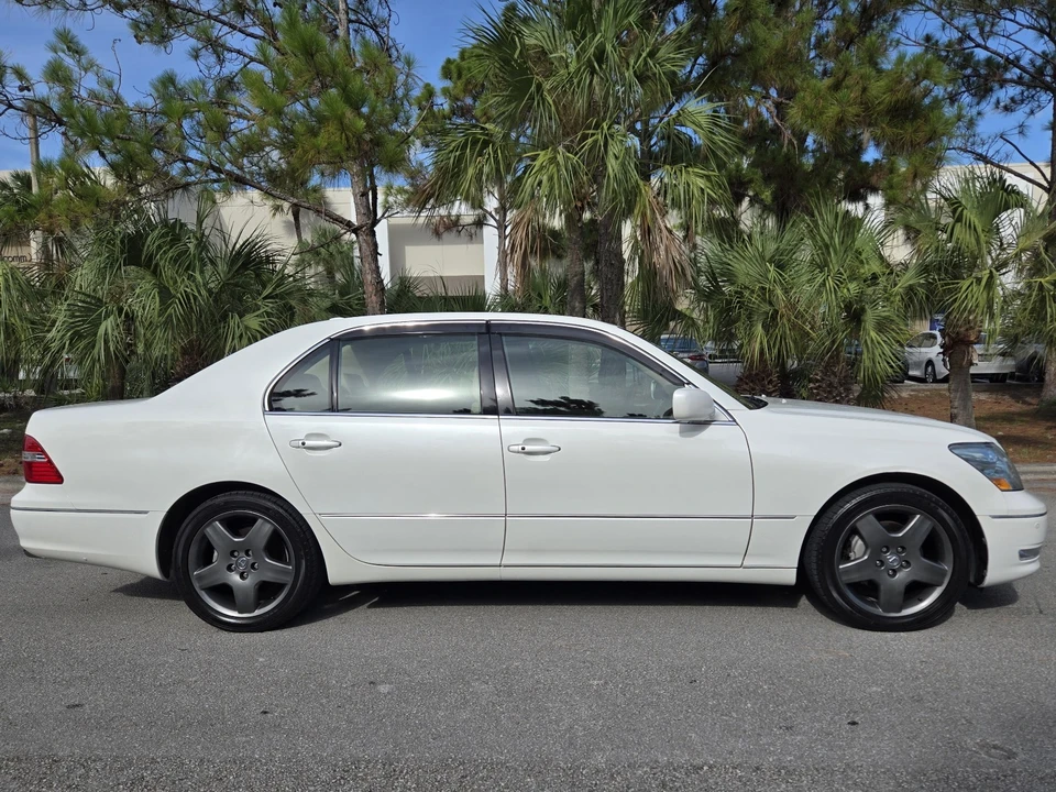 2006 Lexus LS 3rd Gen - Image 24 of 31