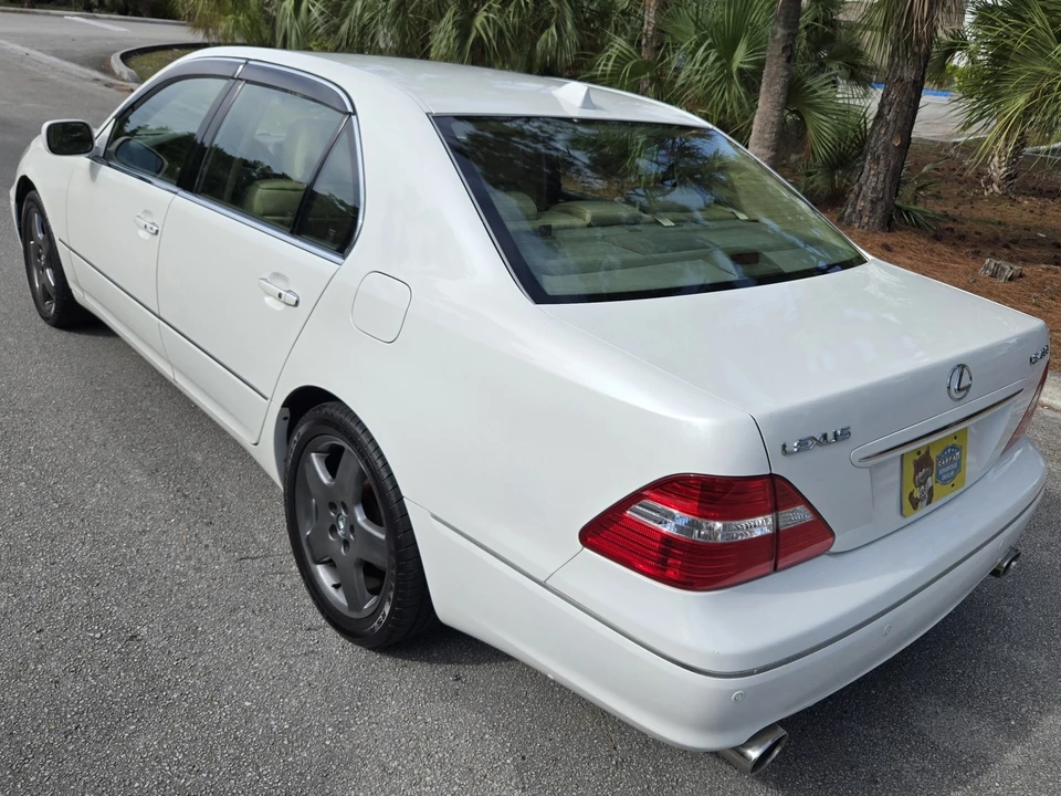 2006 Lexus LS 3rd Gen - Image 7 of 31
